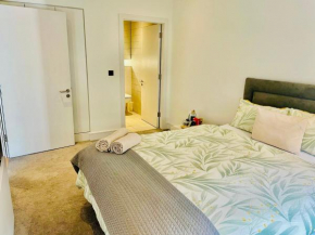 Mordern luxurious 2 Bed 2 bath apartment in Dublin city!!